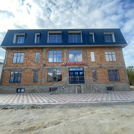 Алые Паруса Hotel Cholpon-Ata Eksteriør billede